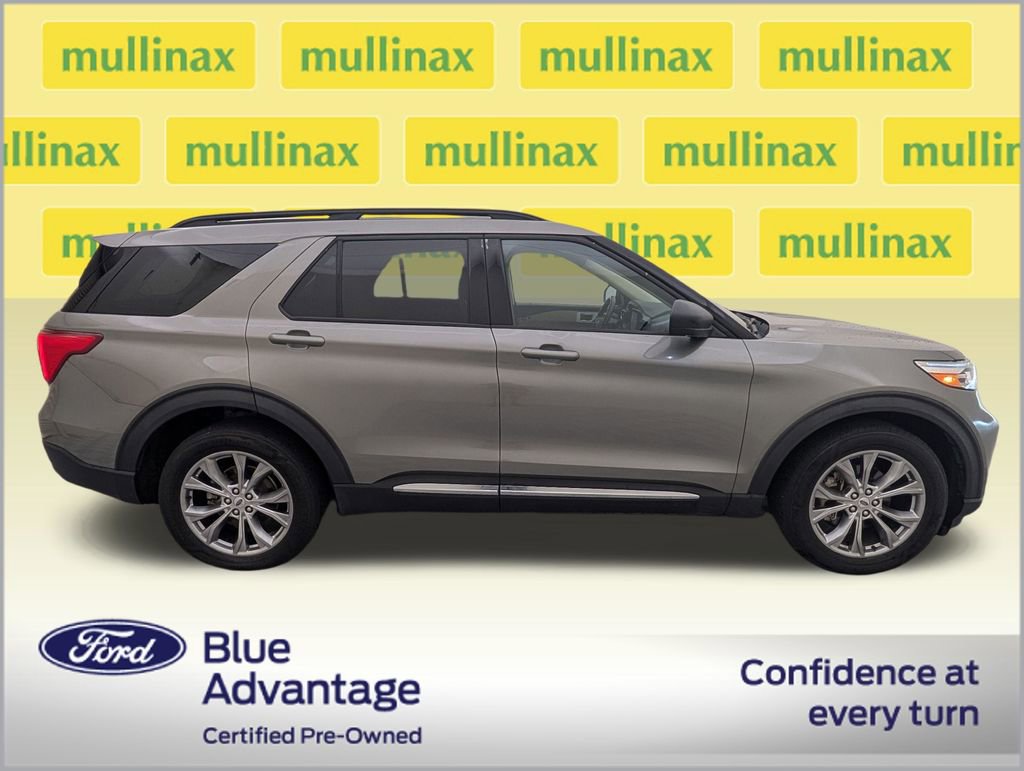 Used 2020 Ford Explorer XLT w/ Equipment Group 202A RWD image 2