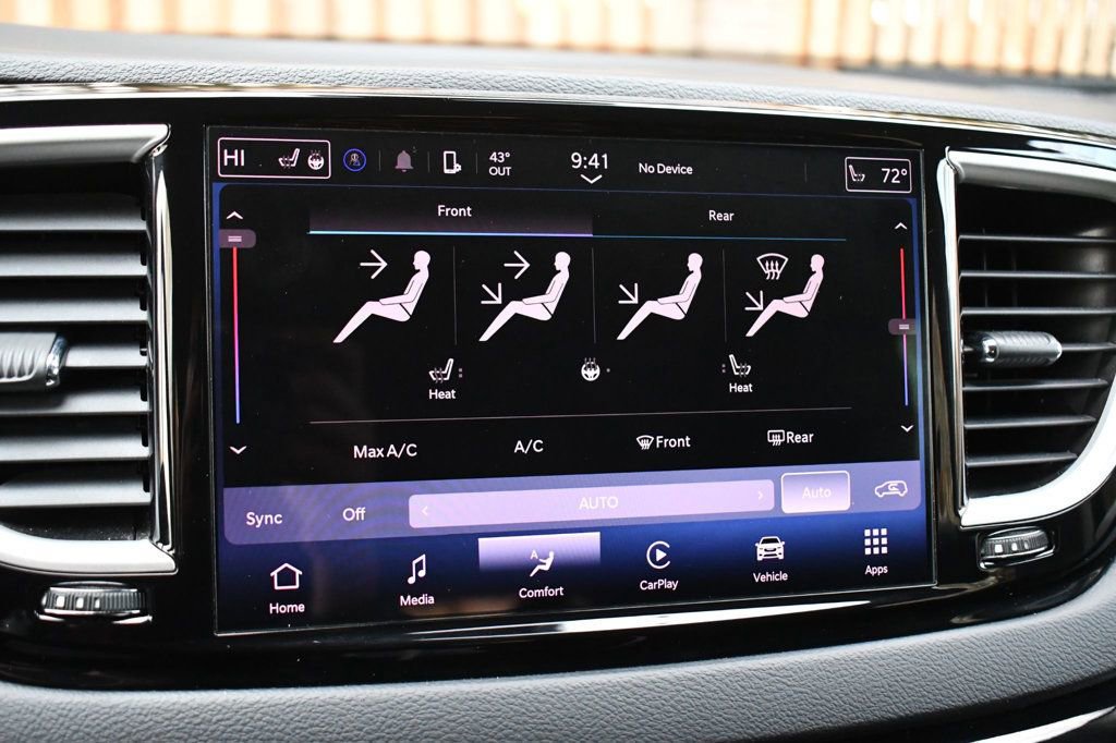 Used 2022 Chrysler Pacifica Touring-L image 40