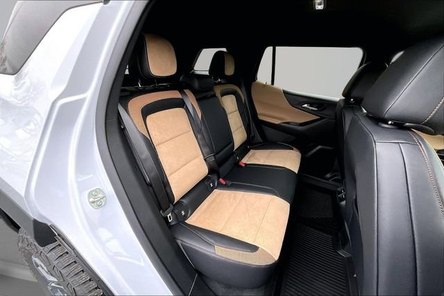 New 2026 Chevrolet Equinox ACTIV w/ Convenience Package III AWD/4WD image 10