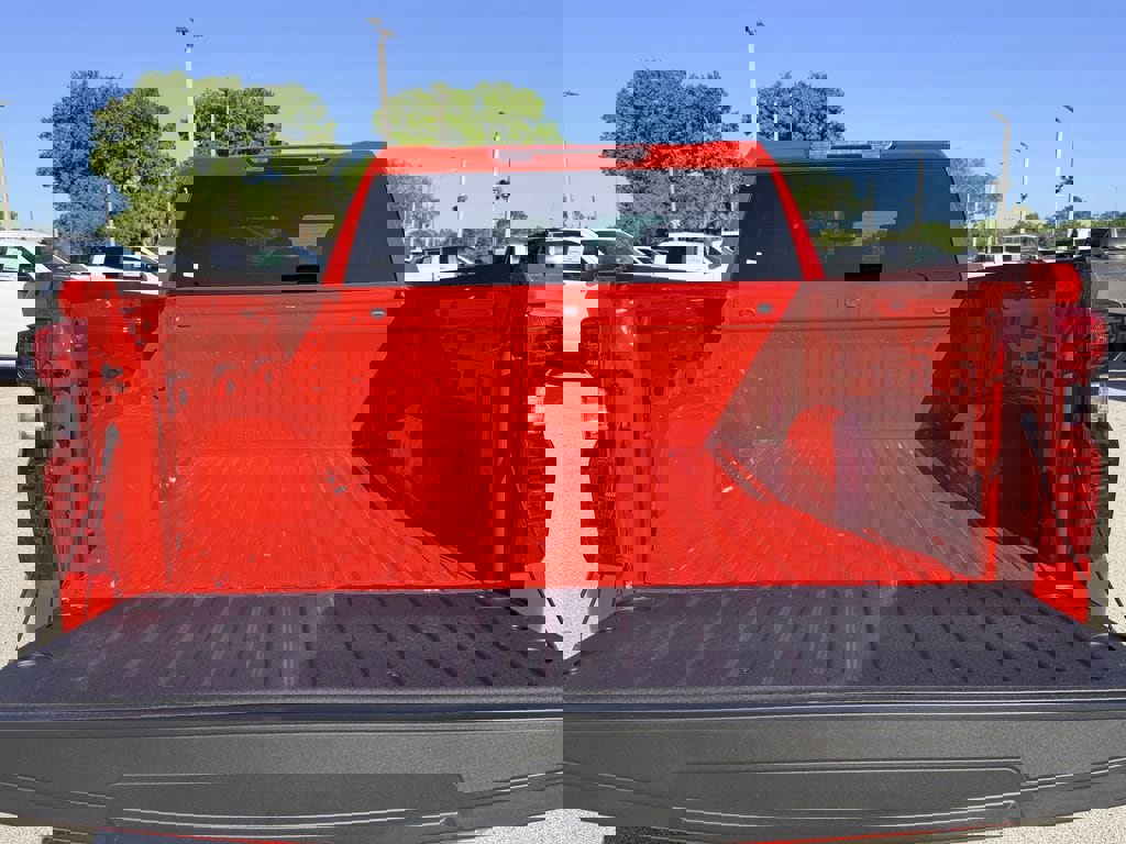 New 2026 Chevrolet Silverado 1500 LT w/ Z71 Off-Road Package AWD/4WD image 11