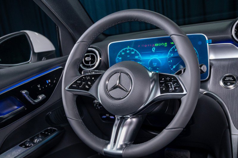 New 2026 Mercedes-Benz GLC 300 image 15