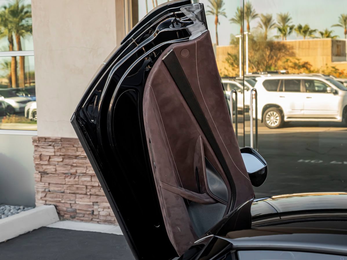 Used 2022 McLaren 765LT RWD image 18