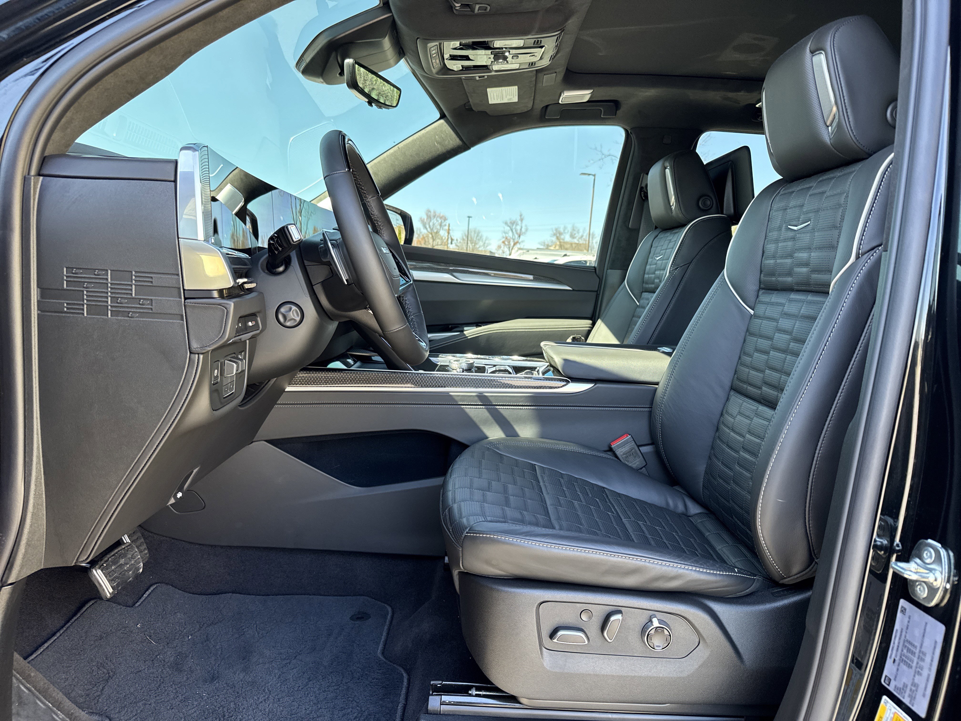 Used 2026 Cadillac Escalade V image 17