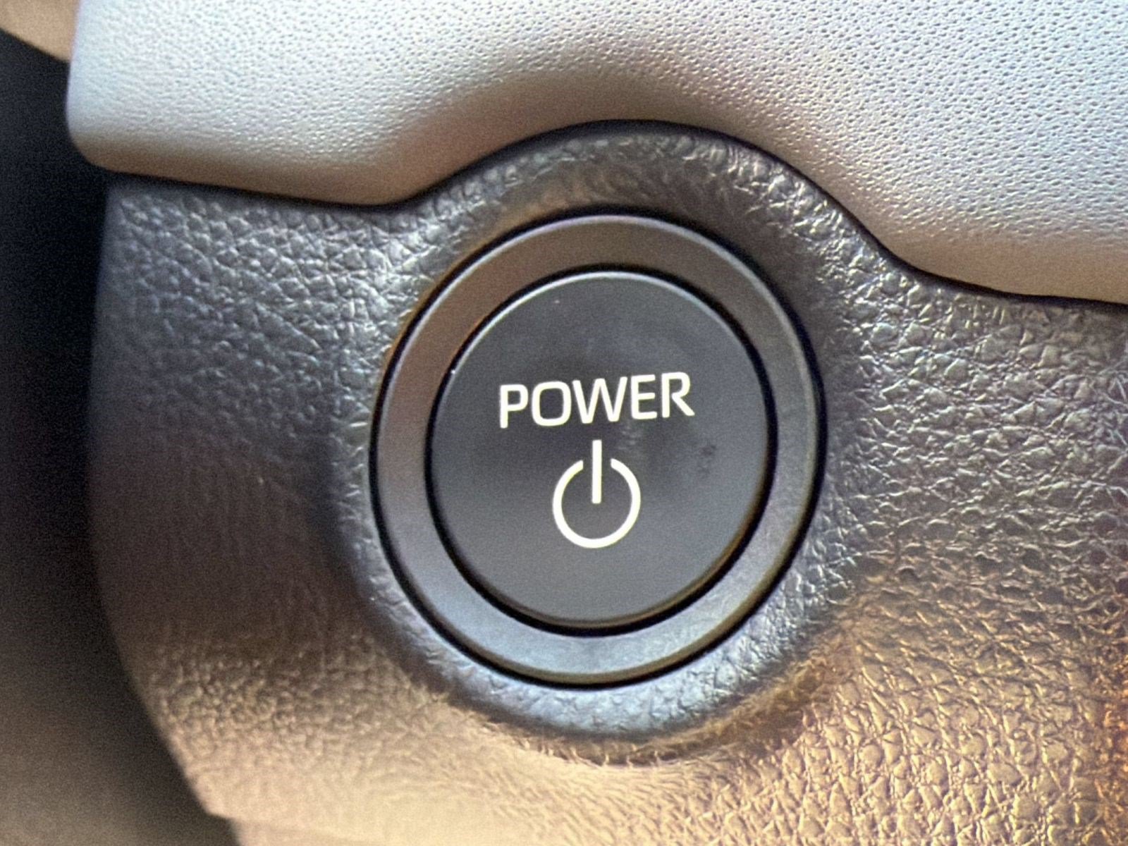 Used 2026 Toyota RAV4 XSE w/ Panoramic Sun Roof Package AWD/4WD image 18