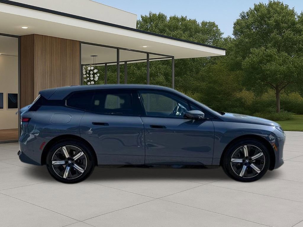 Used 2026 BMW iX xDrive45 image 7