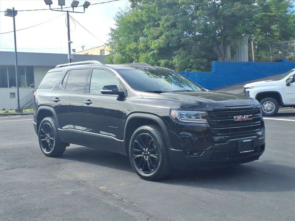 Used 2023 GMC Acadia SLT w/ Elevation Edition image 1