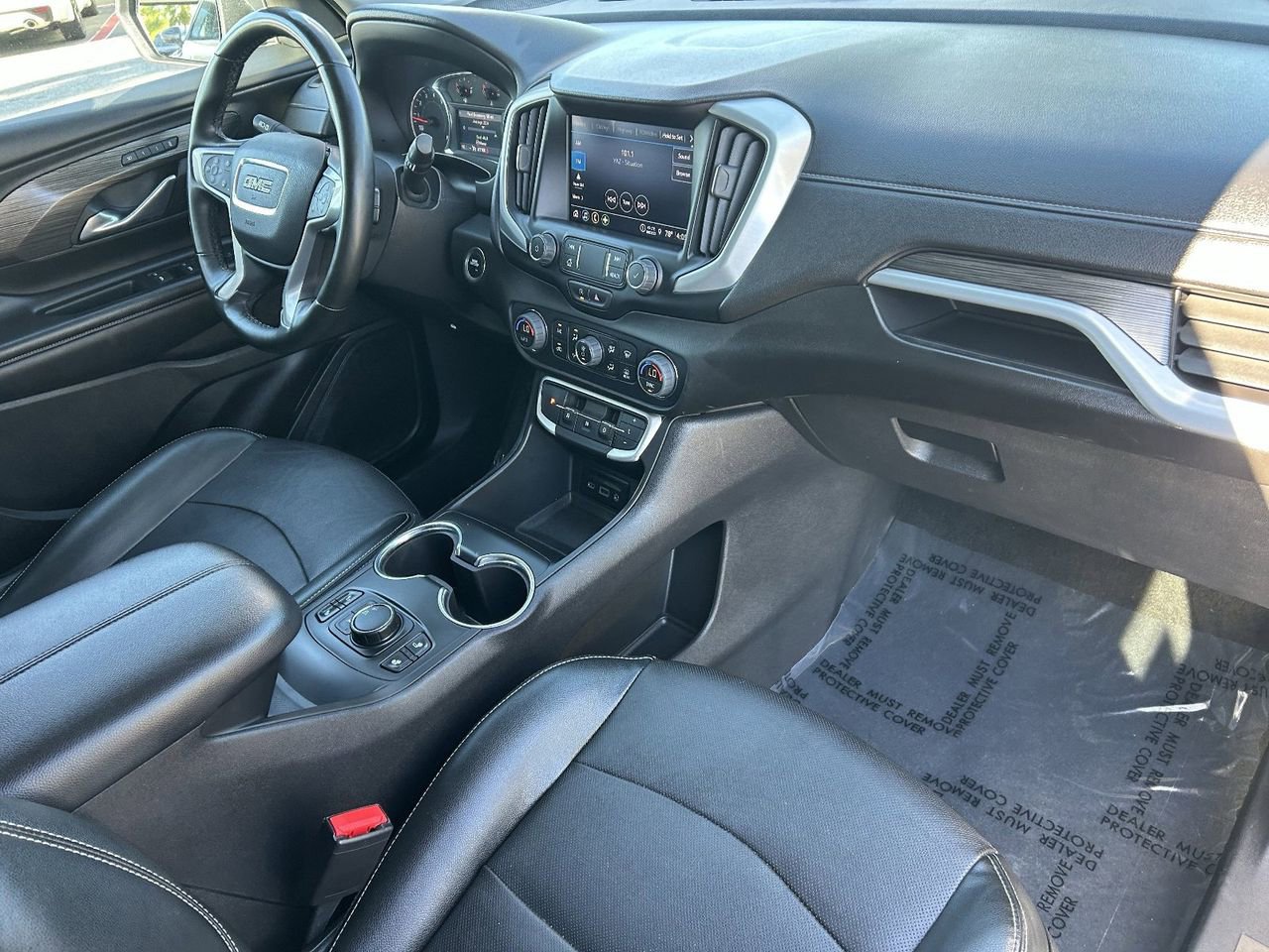 Used 2024 GMC Terrain SLT image 9
