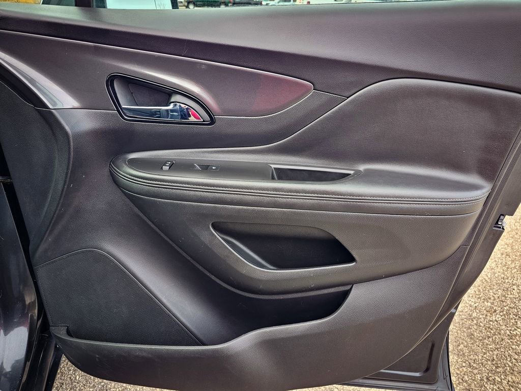 Used 2018 Buick Encore Preferred image 43