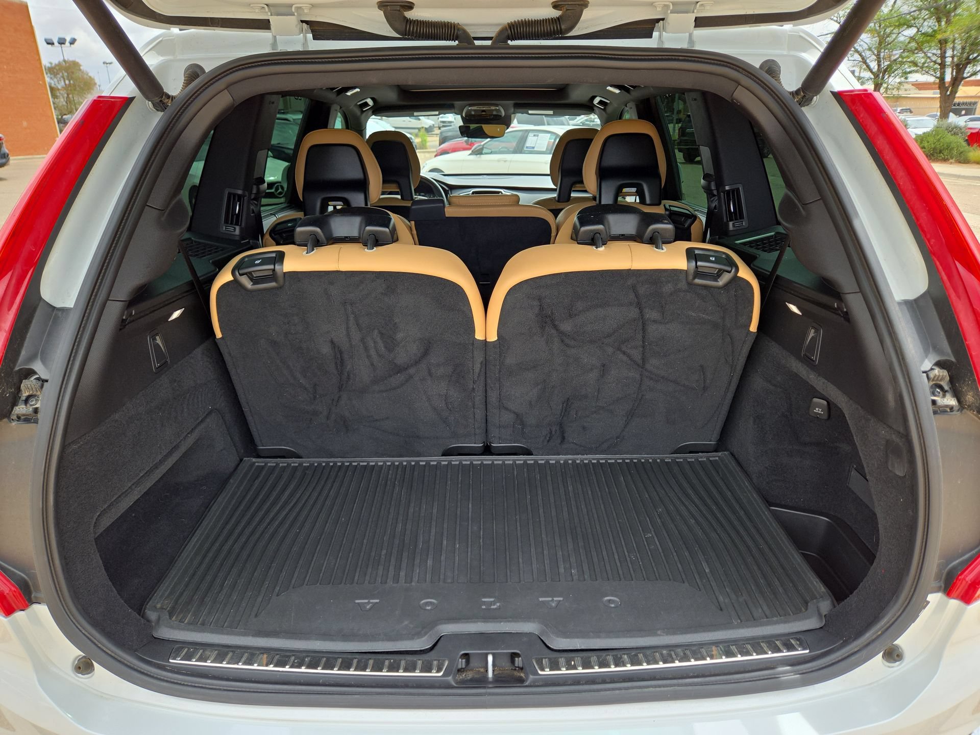 Used 2020 Volvo XC90 T6 Inscription AWD/4WD image 12