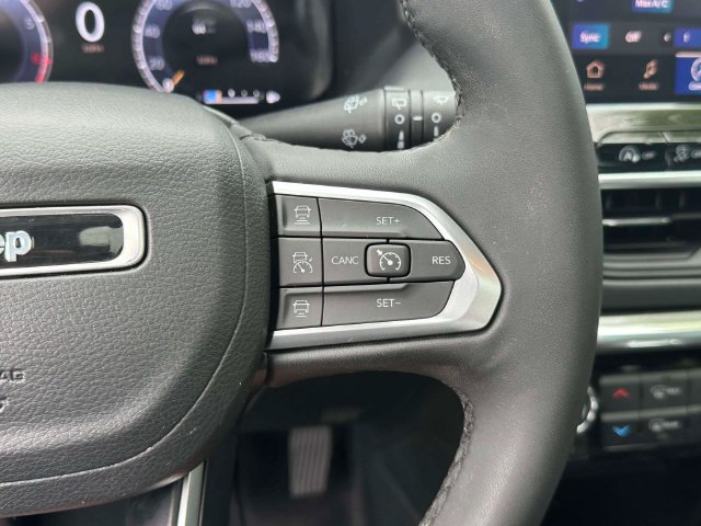Used 2023 Jeep Compass High Altitude AWD/4WD image 24