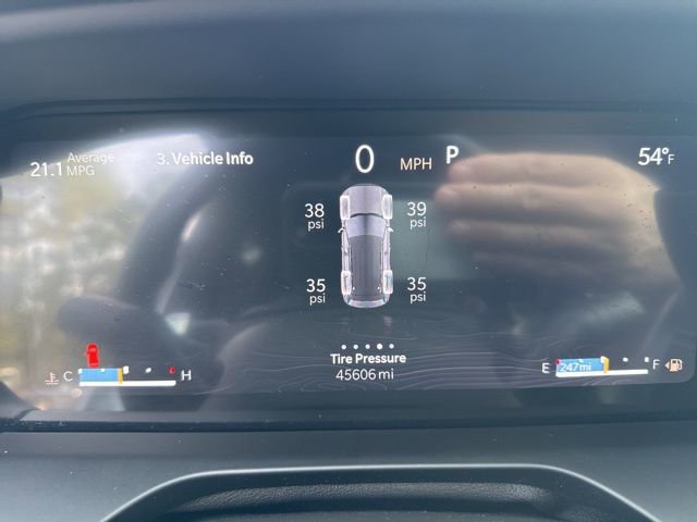 Used 2024 Jeep Grand Cherokee Altitude image 15