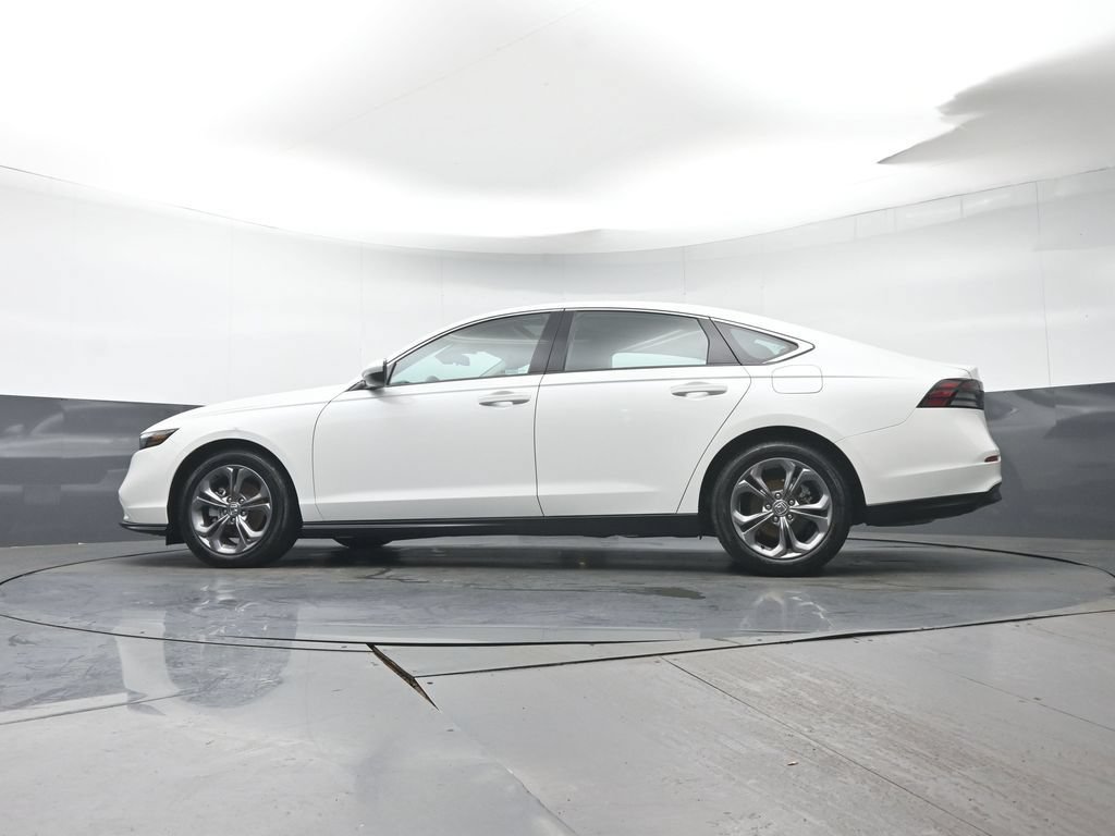 Certified 2024 Honda Accord EX image 30