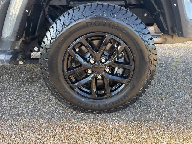 Used 2022 Jeep Gladiator Sport image 9