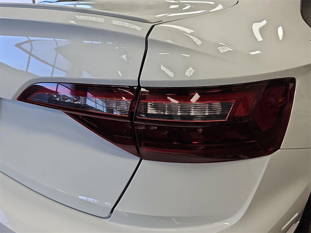 Used 2020 Volkswagen Jetta GLI image 32