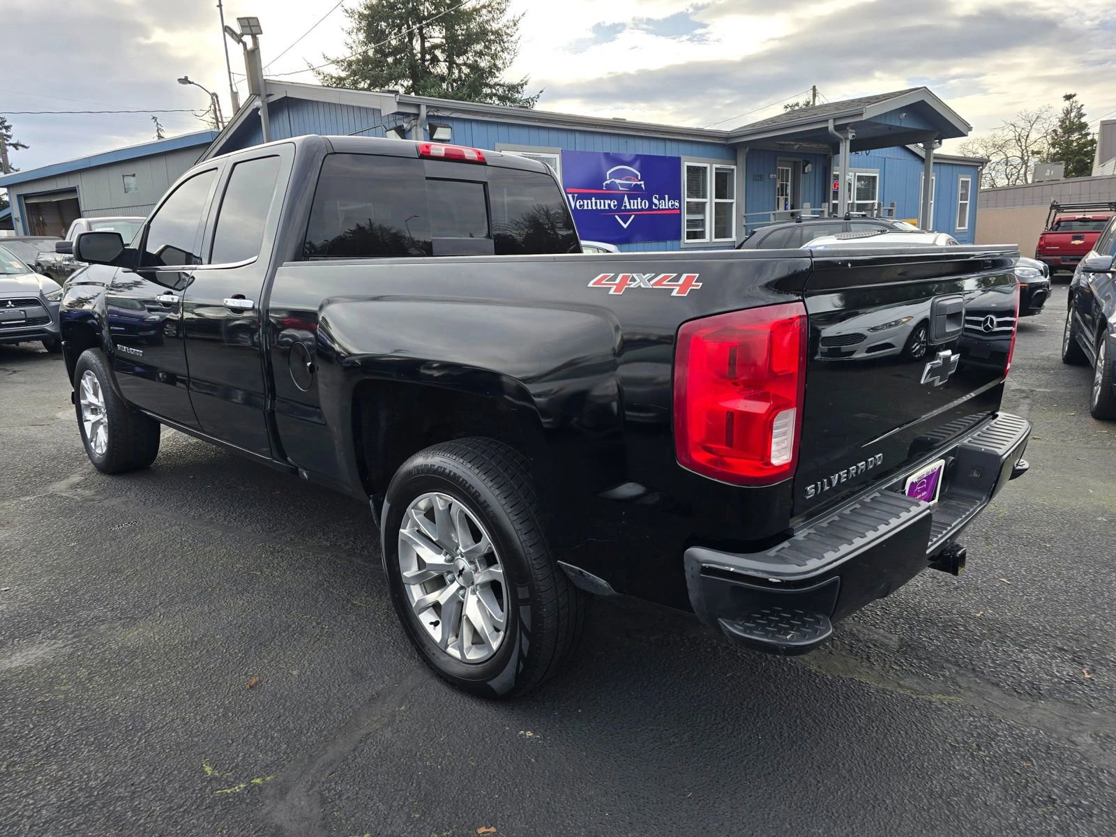 Used 2016 Chevrolet Silverado 1500 LTZ image 3