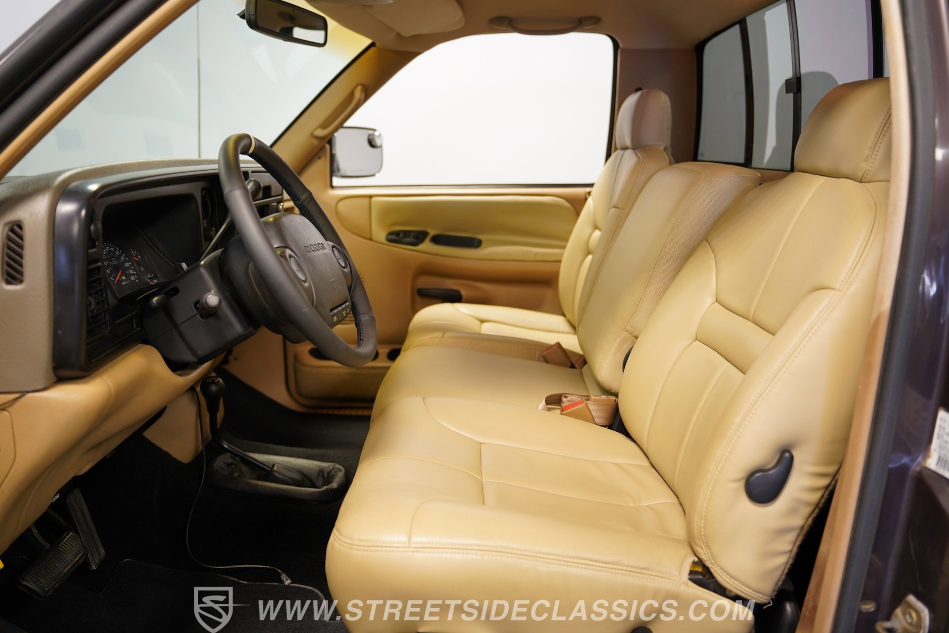 Used 1997 Dodge Ram 1500 Truck 4x4 Regular Cab image 38