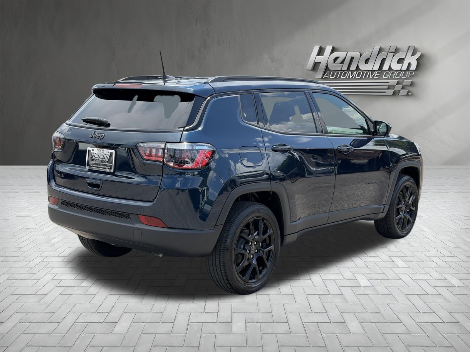 New 2026 Jeep Compass Latitude AWD/4WD image 10