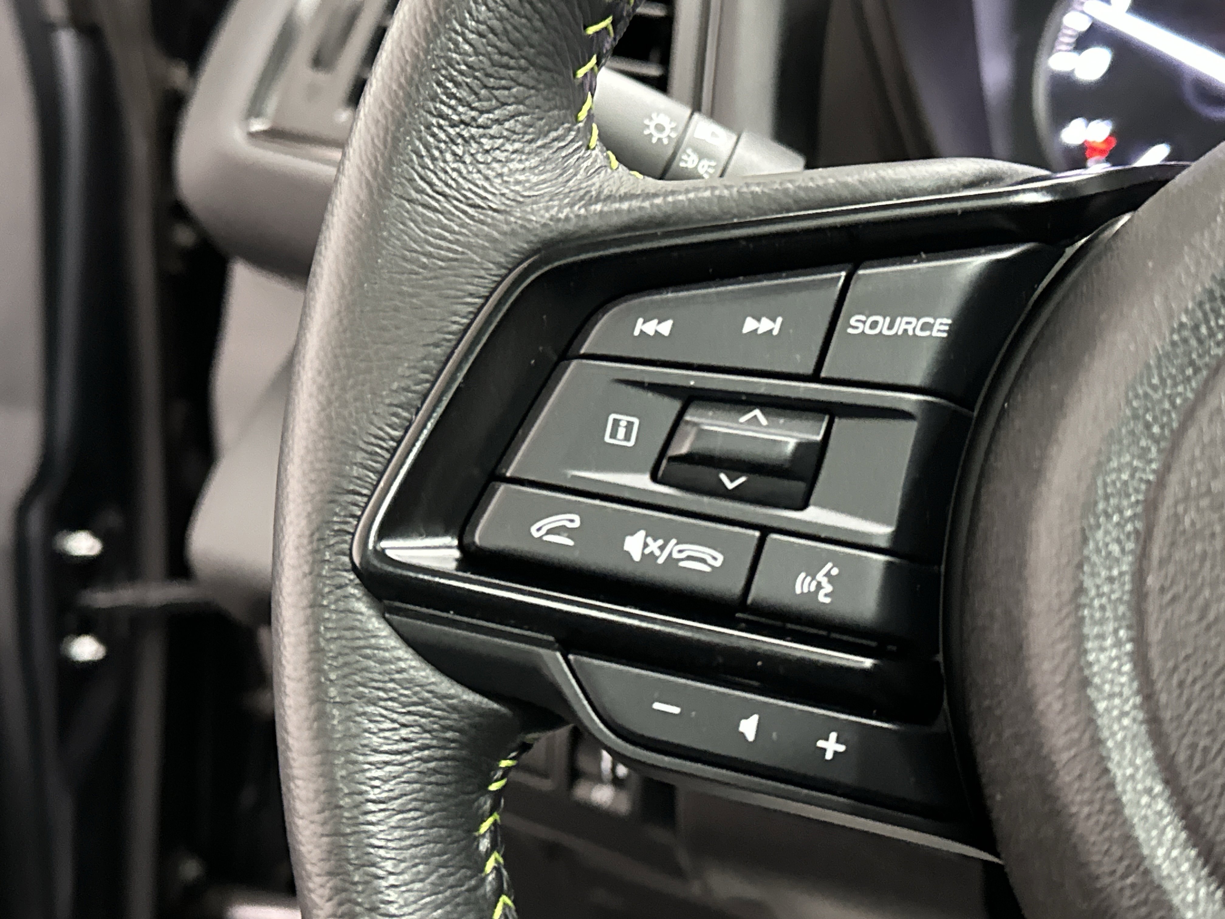 Used 2023 Subaru Ascent Onyx Edition image 28