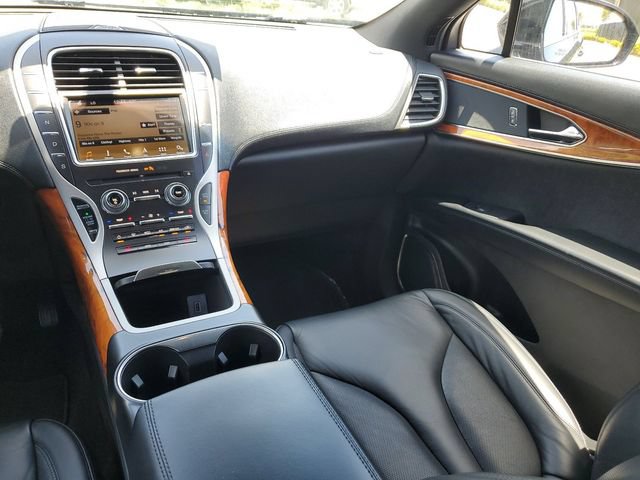 Used 2019 Lincoln Nautilus Select FWD image 15