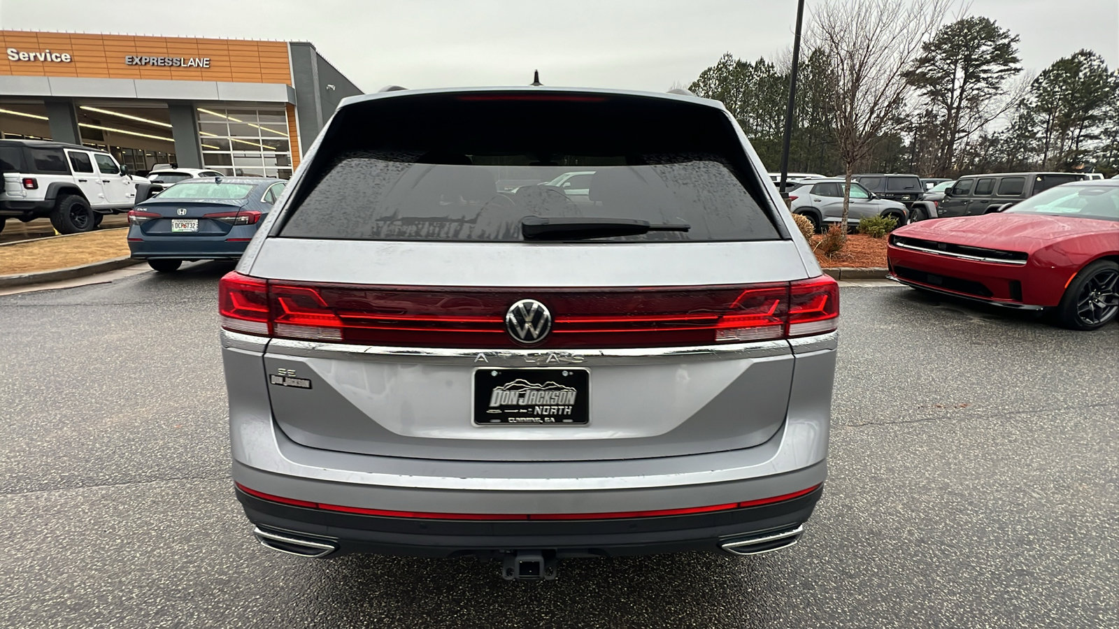 Used 2024 Volkswagen Atlas SE image 9