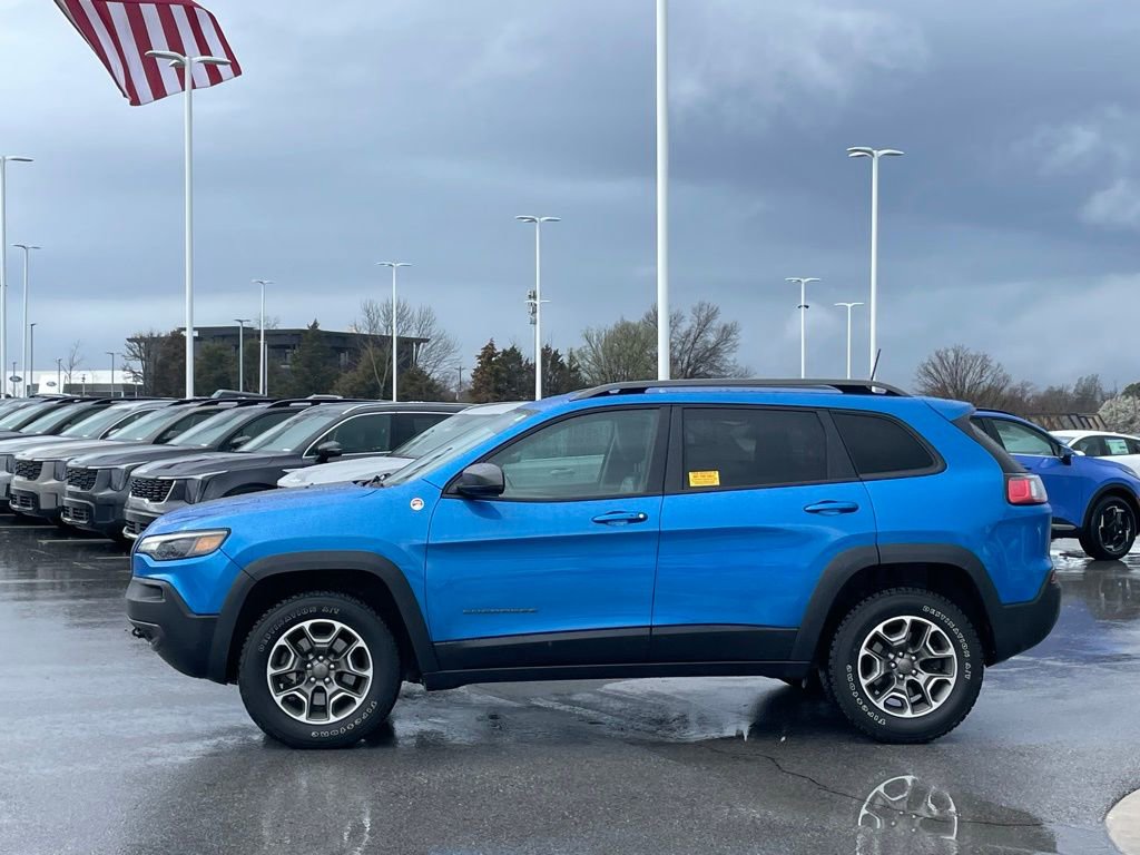 Used 2020 Jeep Cherokee Trailhawk w/ Cold Weather Group image 4