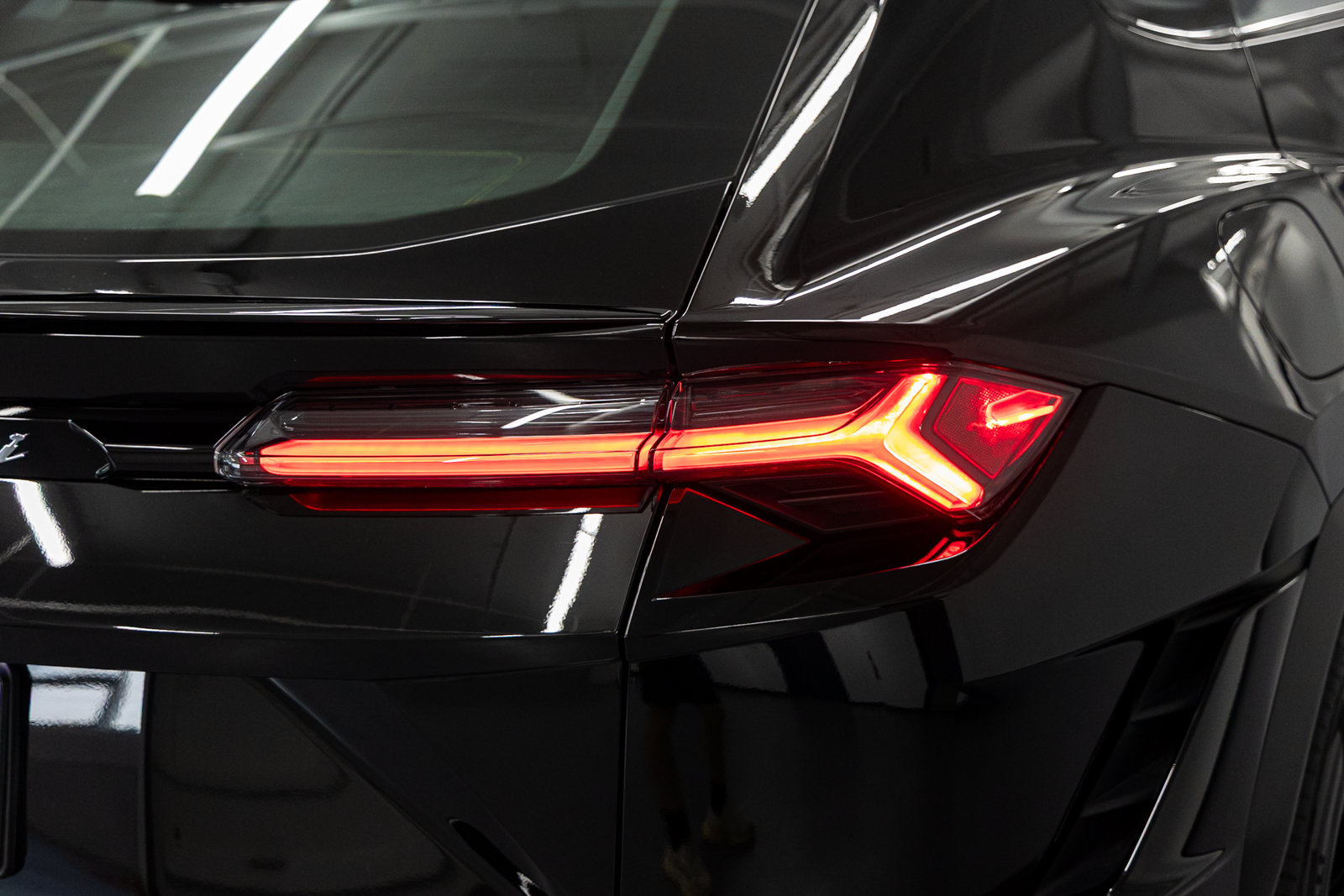 Used 2024 Lamborghini Urus S AWD/4WD image 18