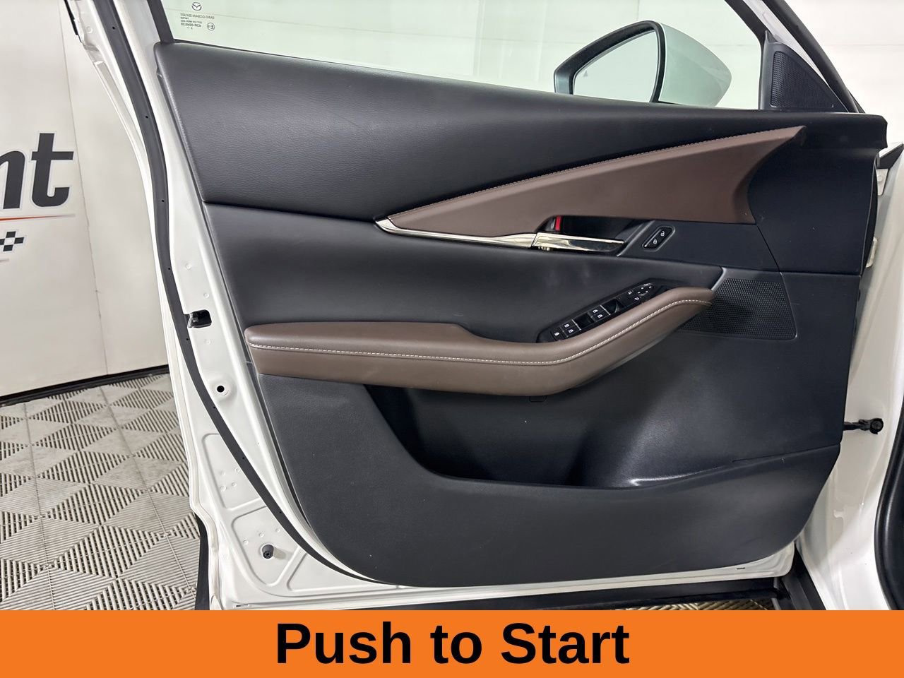 Used 2023 MAZDA CX-30 AWD 2.5 S w/ Premium Package image 8