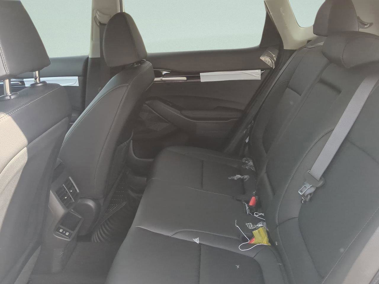 New 2026 Kia Seltos SX AWD/4WD image 9