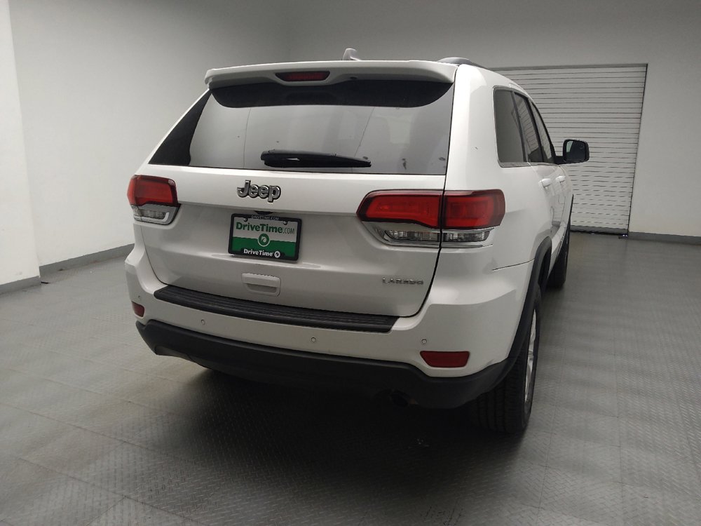 Used 2021 Jeep Grand Cherokee Laredo AWD/4WD image 7