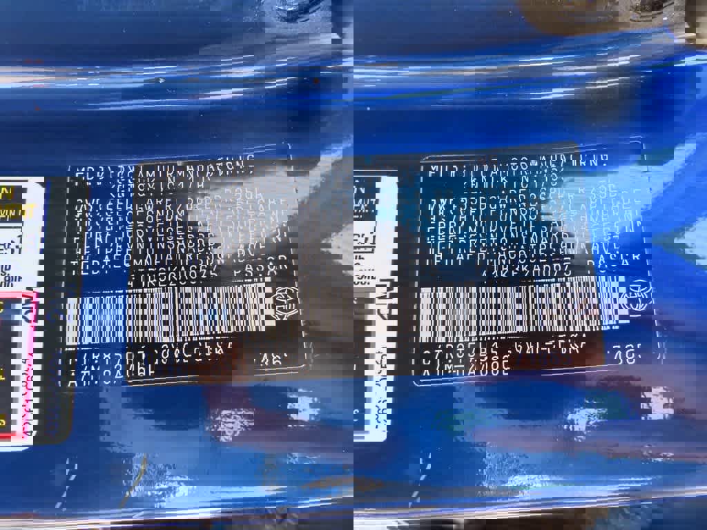 Used 2010 Toyota Camry LE image 25