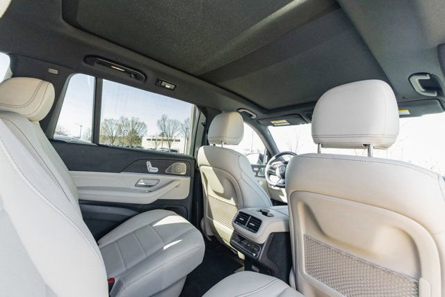 Certified 2025 Mercedes-Benz GLS 450 4MATIC image 27