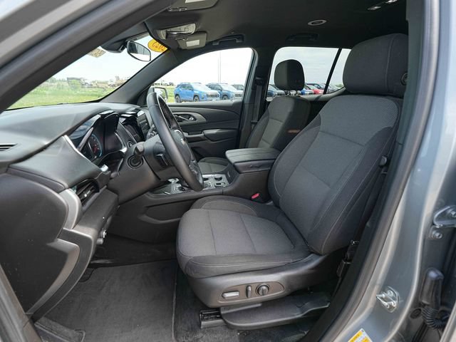 Used 2023 Chevrolet Traverse LT AWD/4WD image 17