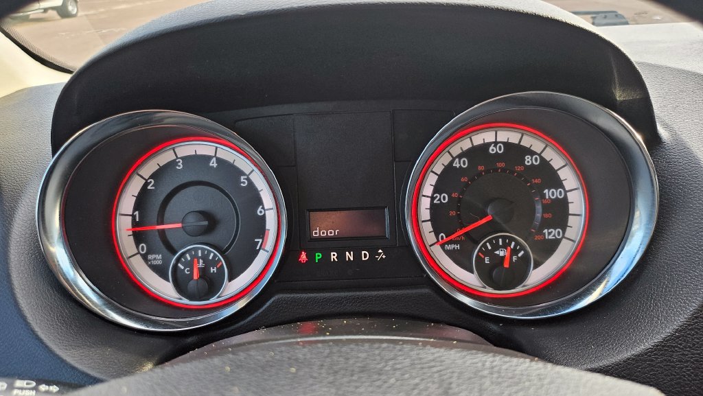 Used 2019 Dodge Grand Caravan SE FWD image 31
