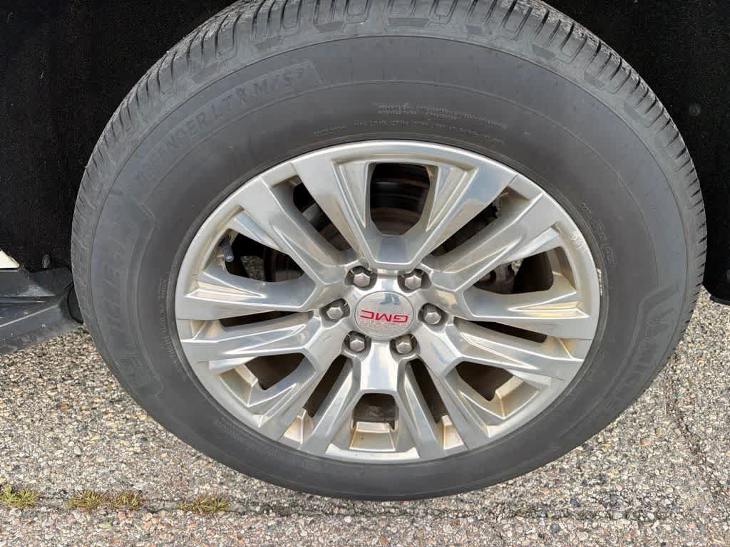 Used 2022 GMC Yukon XL Denali AWD/4WD image 9