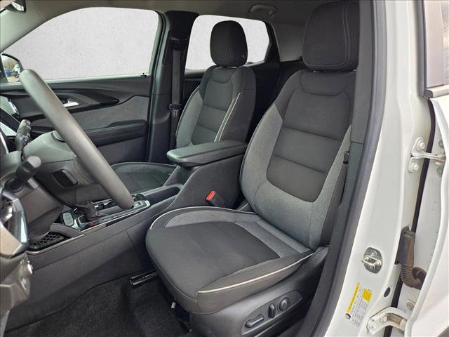 Used 2023 Chevrolet TrailBlazer LT w/ Convenience Package image 16