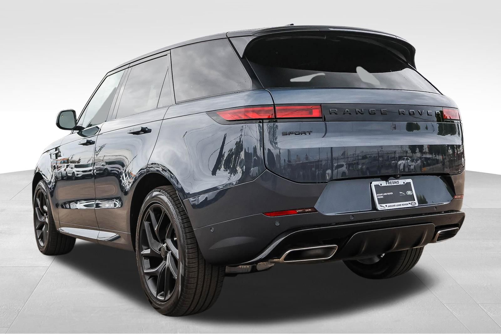 New 2026 Land Rover Range Rover Sport Dynamic SE AWD/4WD image 7