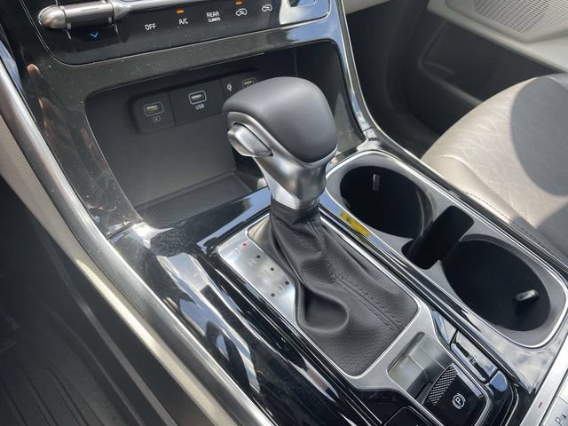 Used 2024 Kia Carnival EX FWD image 32