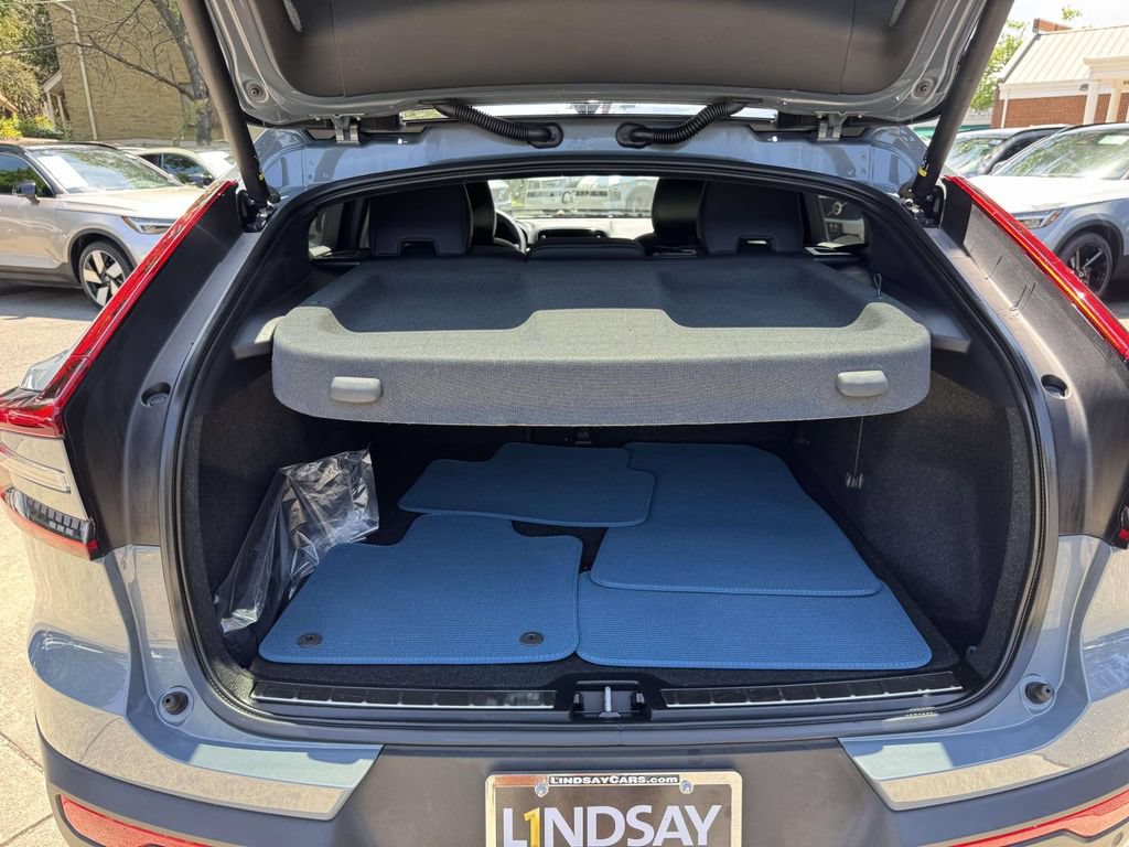 Used 2023 Volvo C40 P8 Recharge Ultimate AWD/4WD image 15