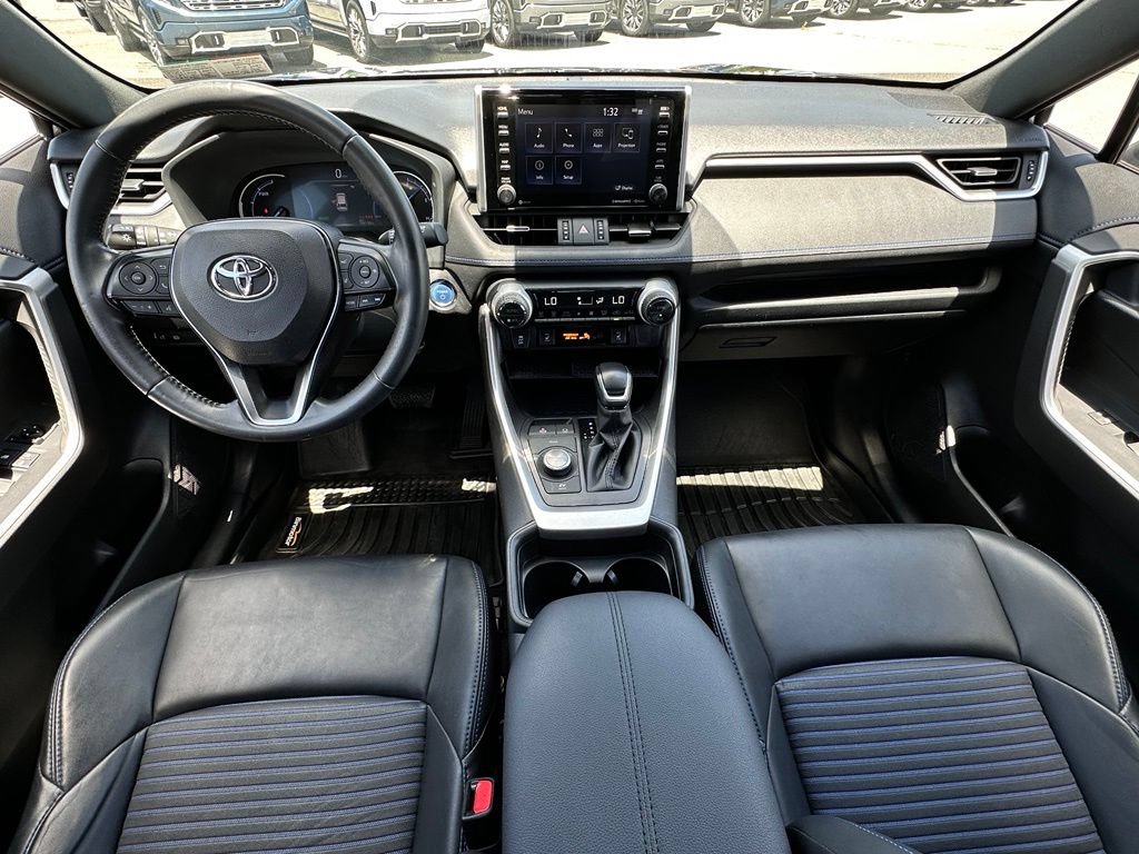 Used 2020 Toyota RAV4 XSE w/ All Weather Liner Package AWD/4WD image 28