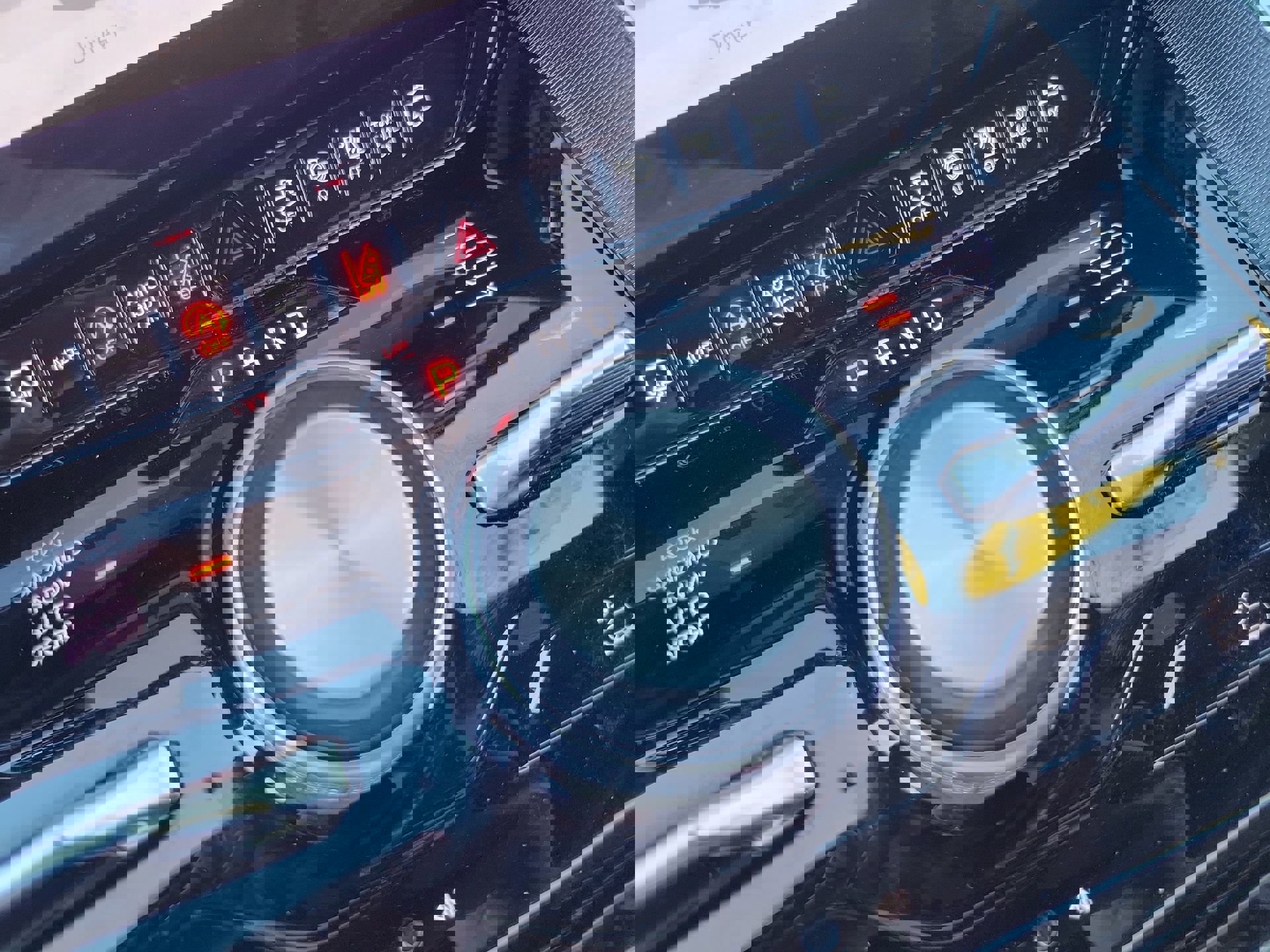 Used 2024 Jeep Grand Wagoneer L Series II w/ Quick Order Packagew 28T AWD/4WD image 26