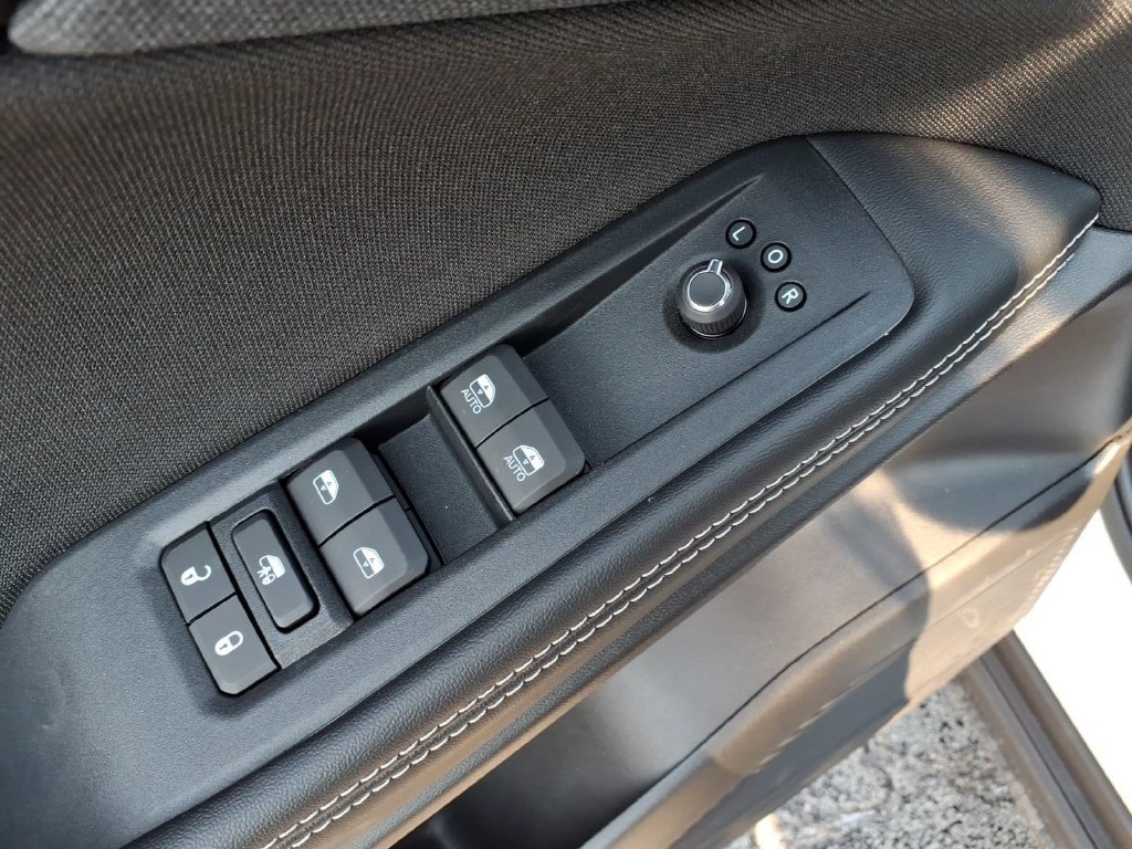 New 2026 Jeep Cherokee Laredo AWD/4WD image 7
