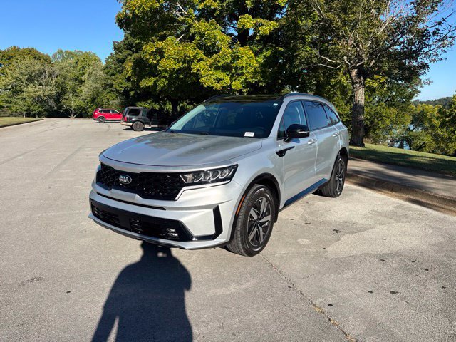 Used 2021 Kia Sorento EX w/ Panoramic Sunroof Package FWD image 3