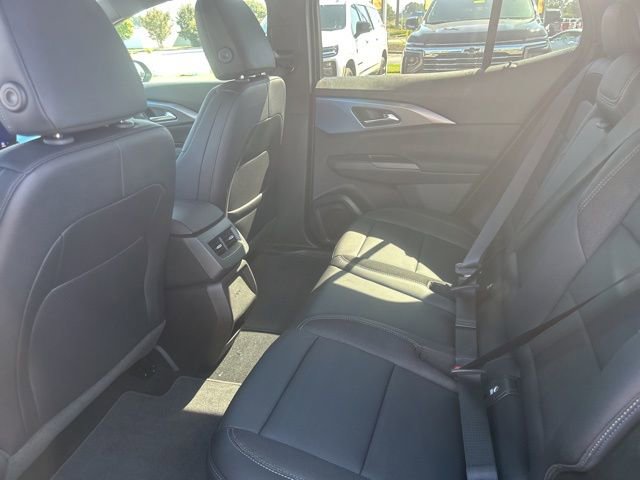 New 2026 Chevrolet Equinox EV LT image 28
