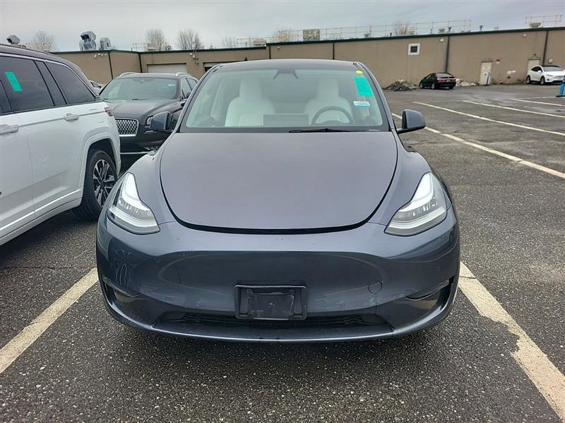 Used 2022 Tesla Model Y Long Range image 6