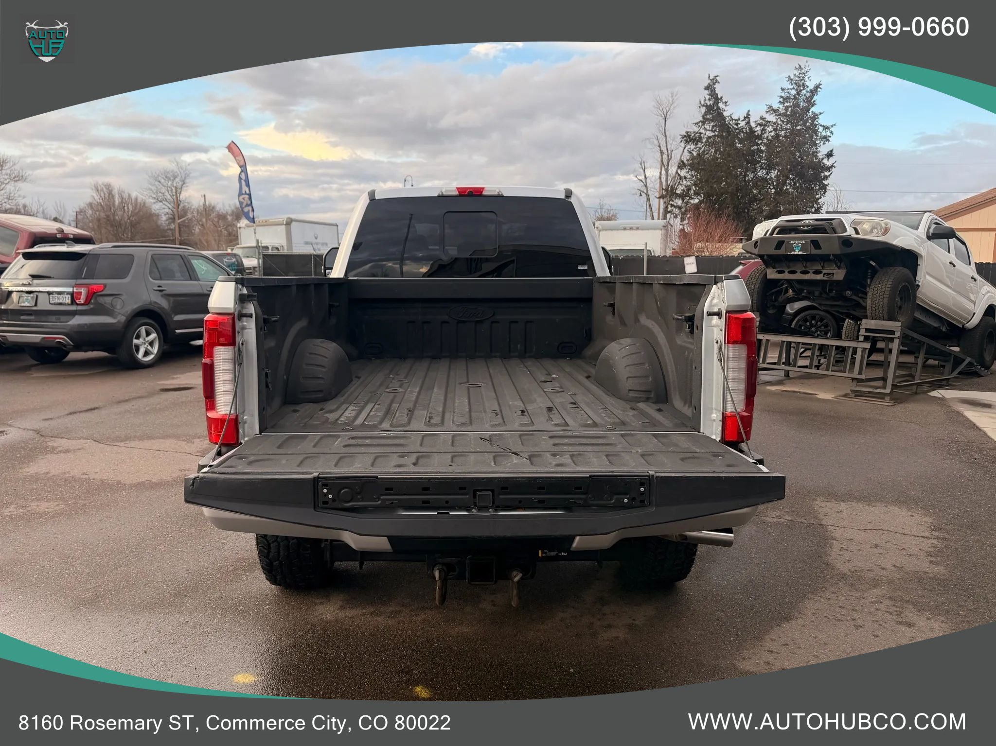 Used 2017 Ford F350 Platinum w/ Platinum Ultimate Package AWD/4WD image 6