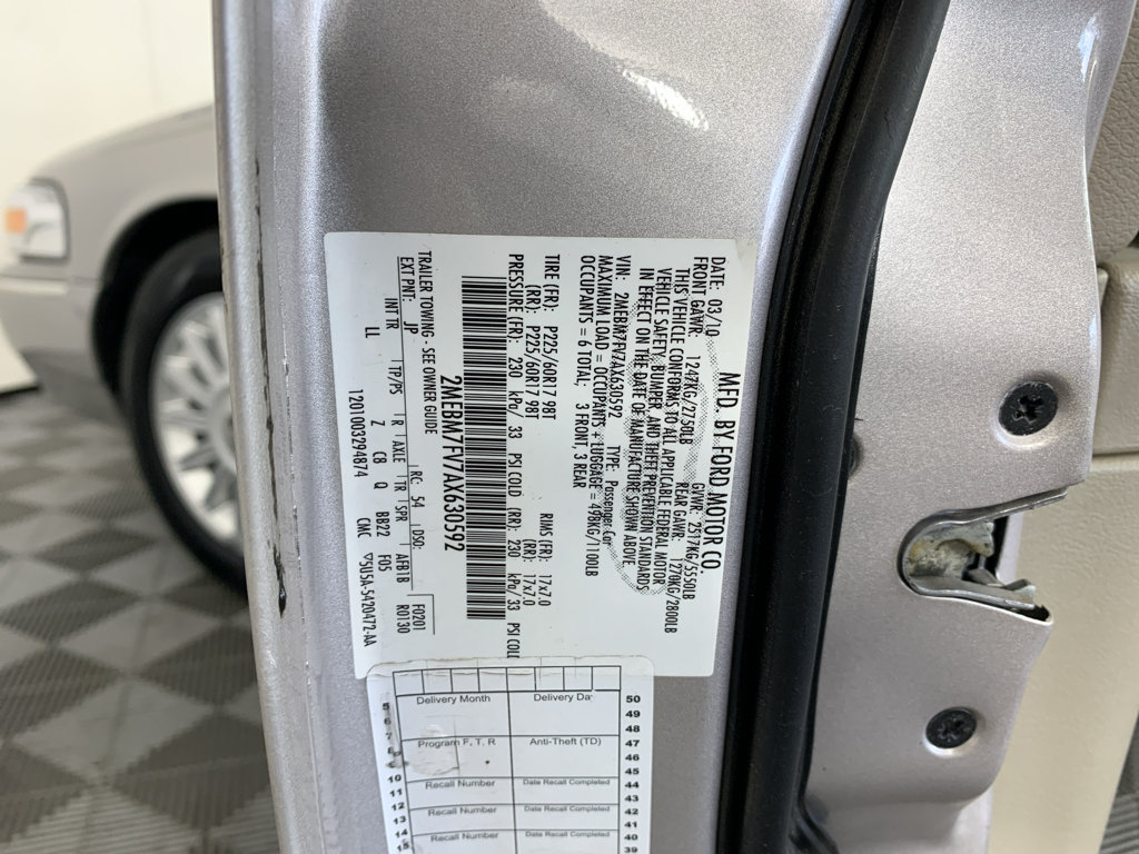 Used 2010 Mercury Grand Marquis LS RWD image 11