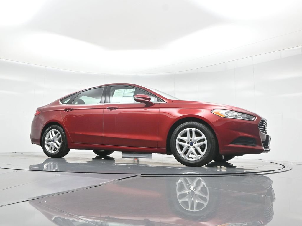 Used 2016 Ford Fusion SE FWD image 45