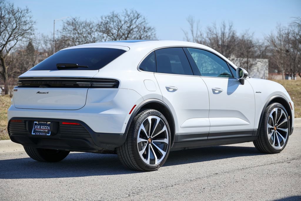 Certified 2025 Porsche Macan 4 Electric image 22