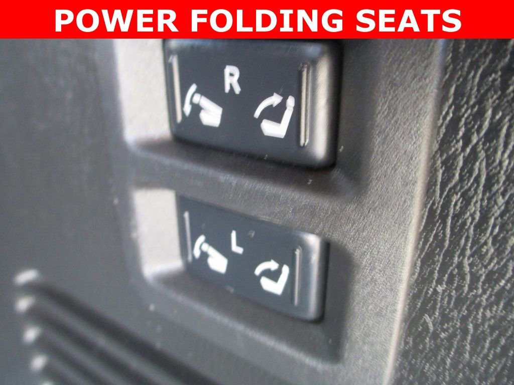 Used 2022 Nissan Armada Platinum w/ Captain's Chairs Package image 24