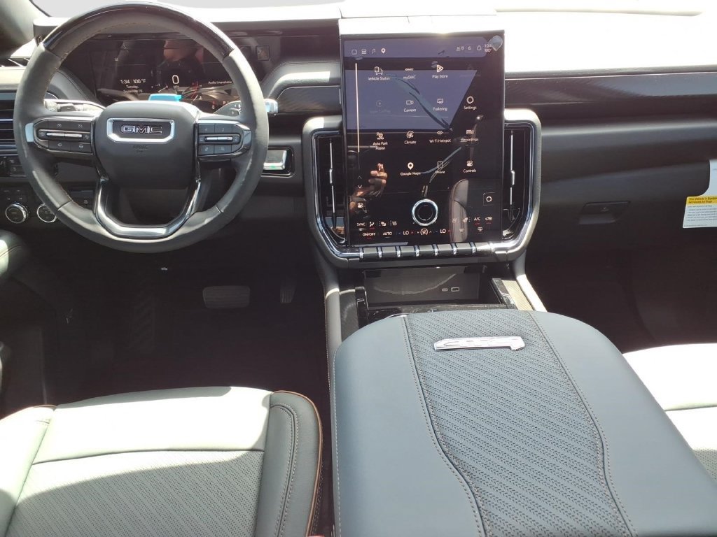 New 2026 GMC Yukon AT4 w/ AT4 Premium Plus Package AWD/4WD image 5